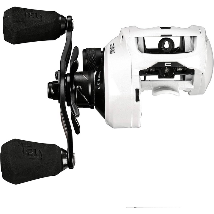 13 Fishing Concept C2 Baitcast Reel Right Hand Wind