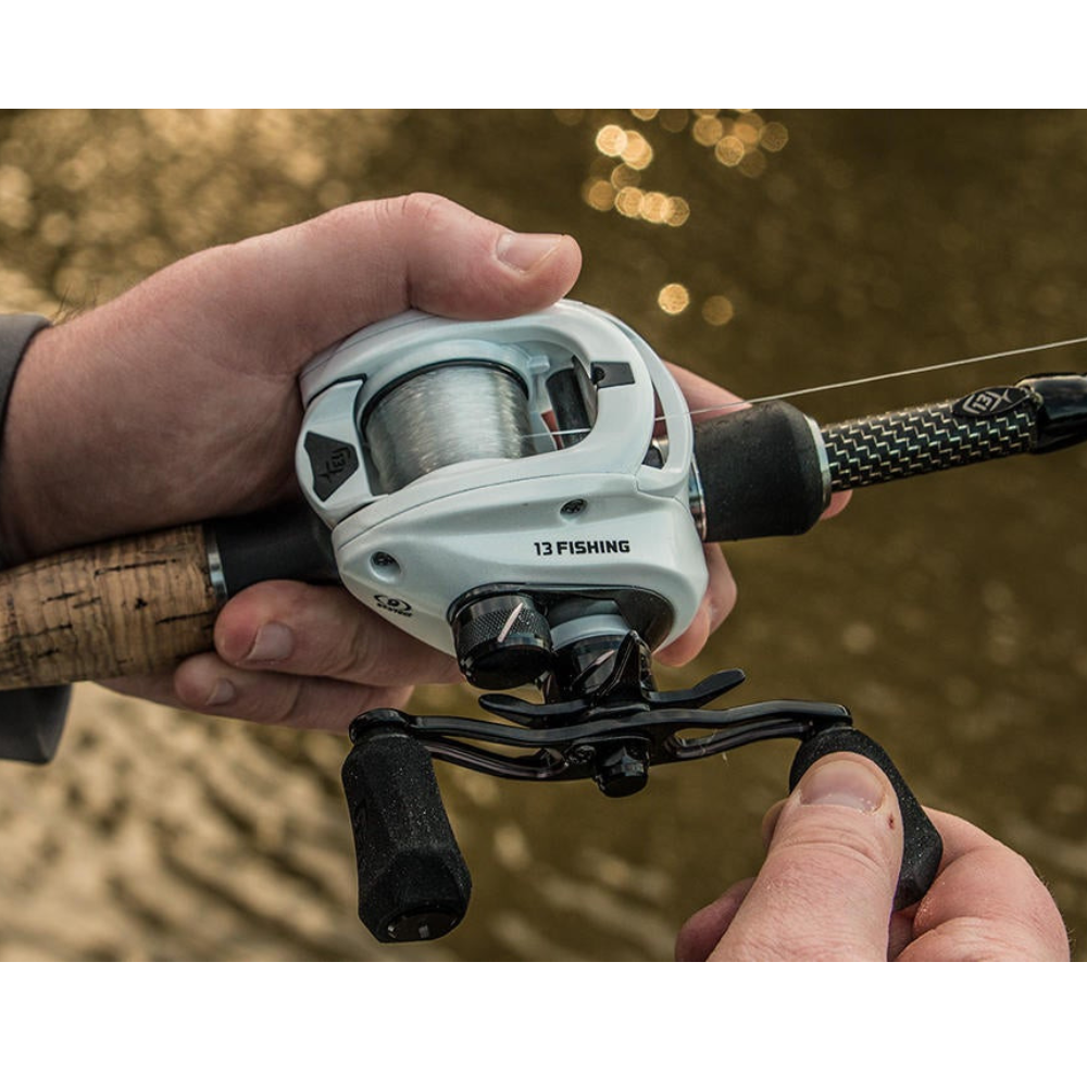 13 Fishing Concept C2 Baitcast Reel Right Hand Wind
