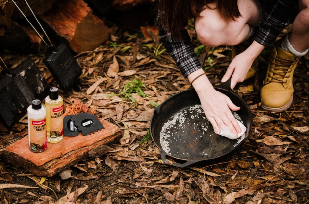 Campfire Cast Iron Scrub