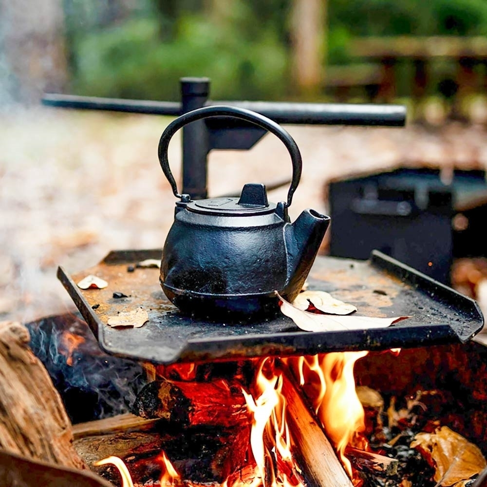 Campfire 2 Quart Cast Iron Kettle