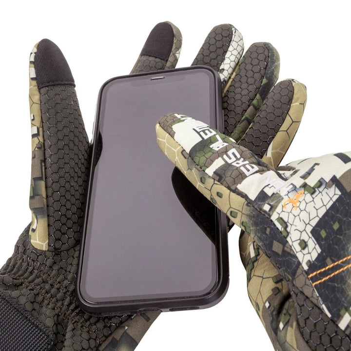 Hunters-Elemement-Legacy-Gloves-Phone-Friendly