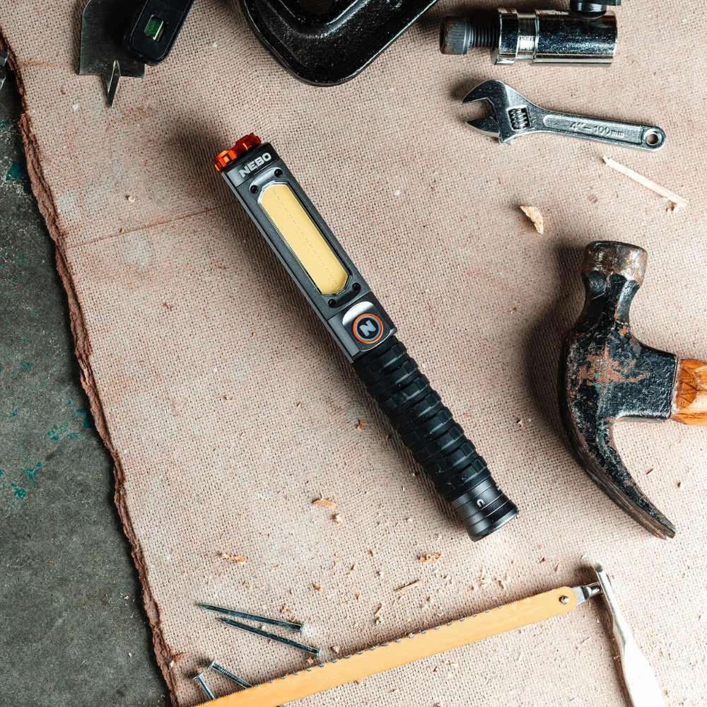 Nebo Big Larry Pro+ Reachargeable 600LM Worklight & 220LM Flashlight