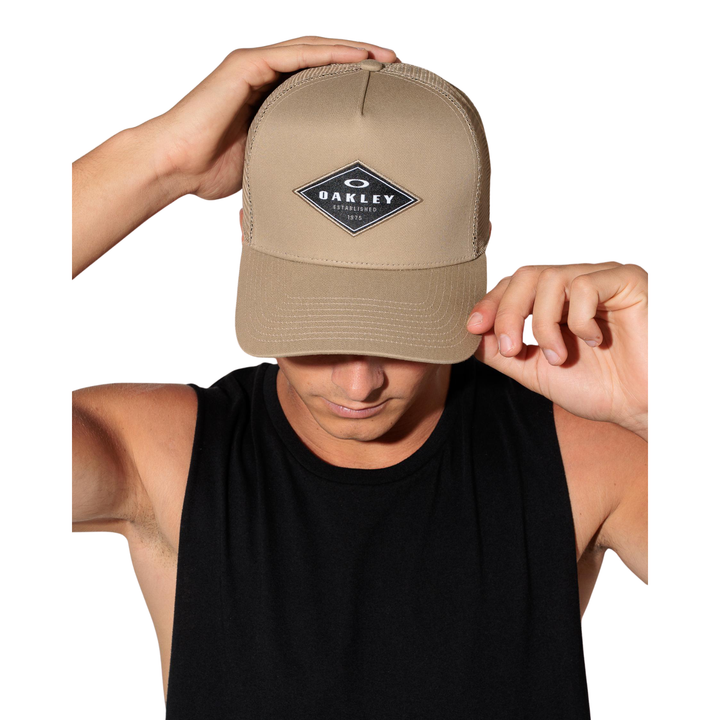 Oakley Fracture 2.0 Trucker Cap