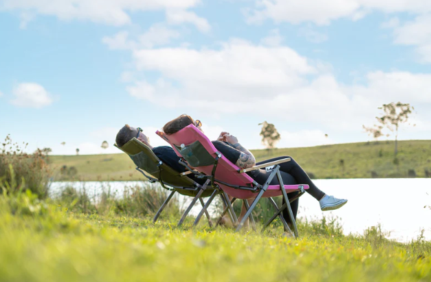 Oztrail Cape Series Recliner Chair