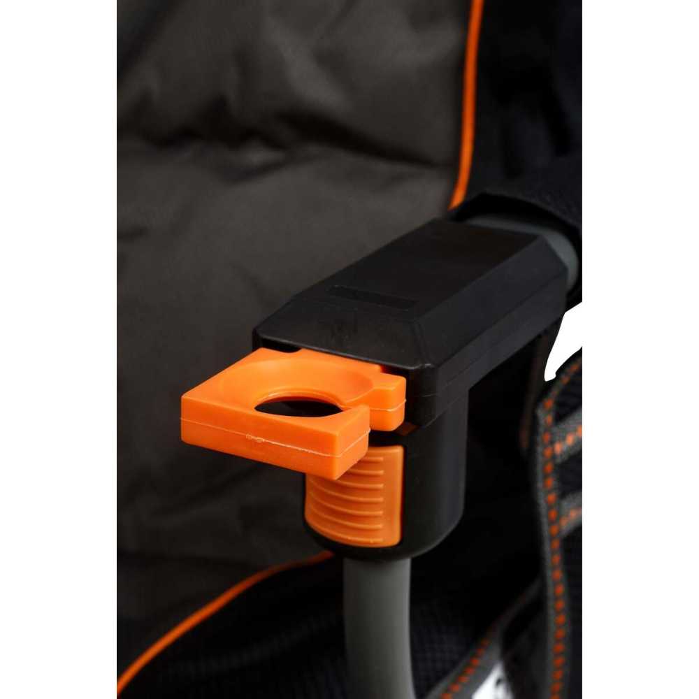 Wildtrak Cheynes Deluxe Solid Arm Chair