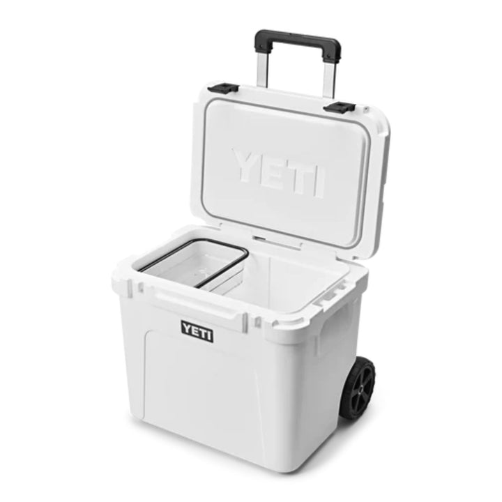 Yeti-Roadie-Wheeled-Cooler-Basket-Example
