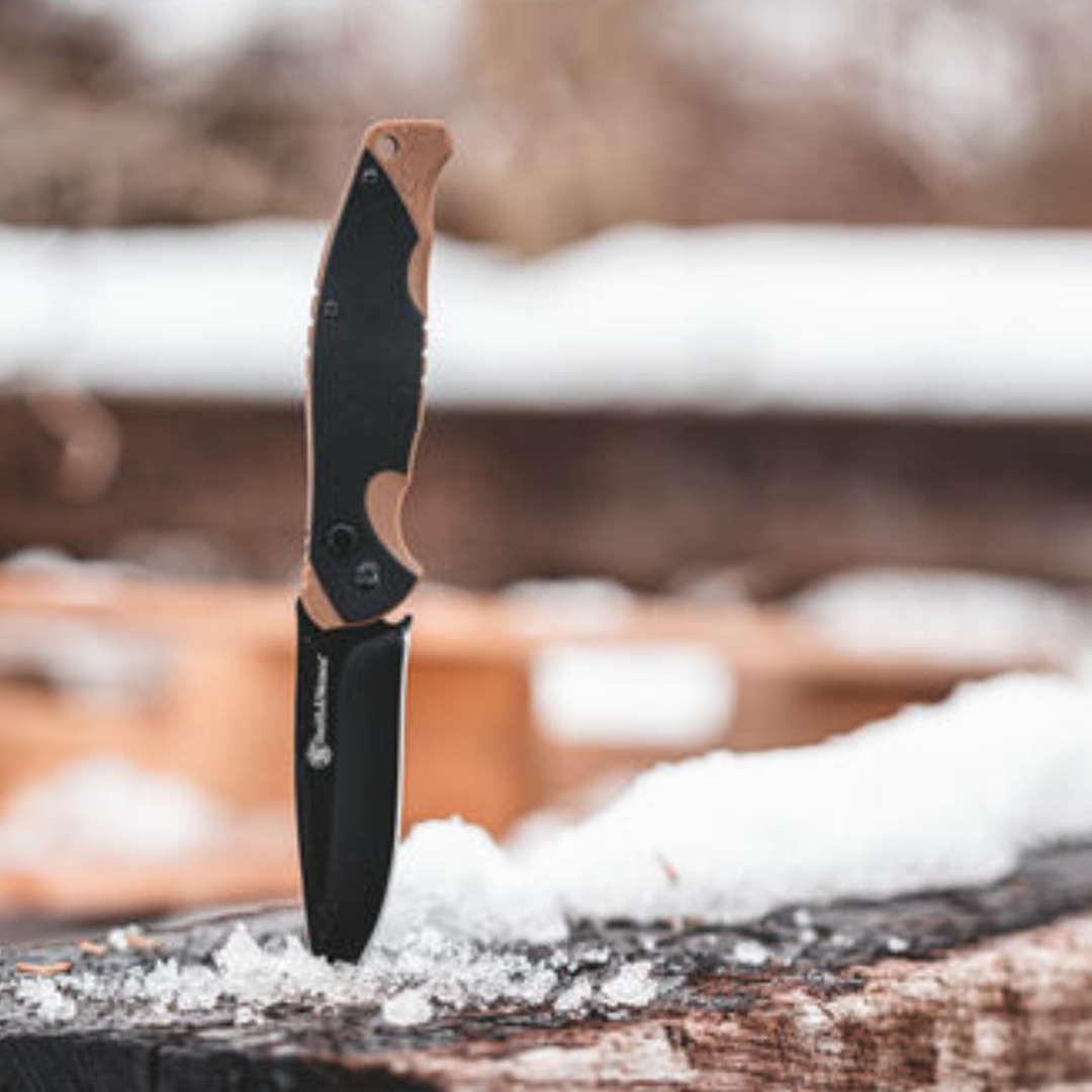 Smith & Wesson Freelancer Button Lock Folding Knife