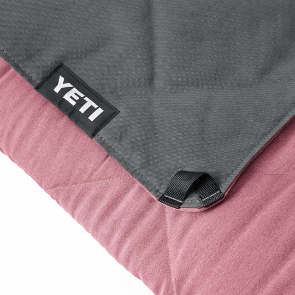 Yeti Lowlands Blanket