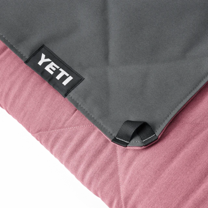 Yeti Lowlands Blanket